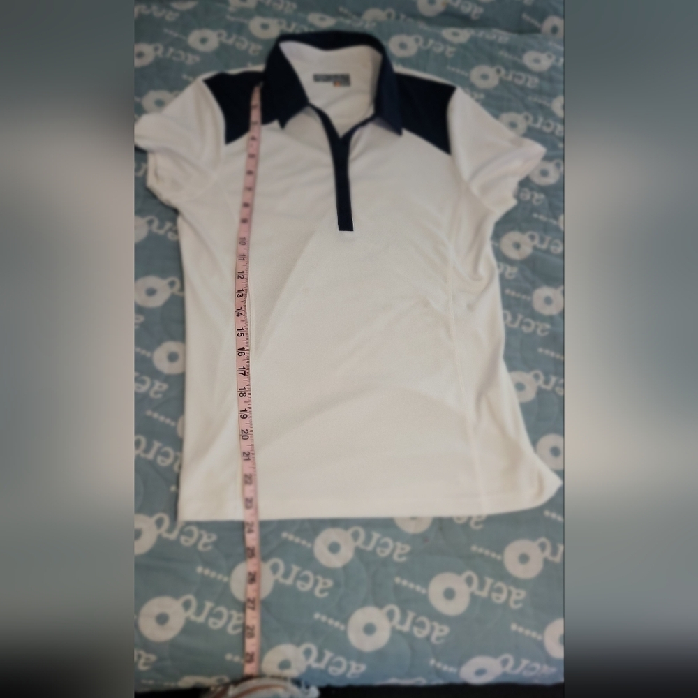 Callaway Women's White and Navy Button Down Shirt - Picture 7 of 8